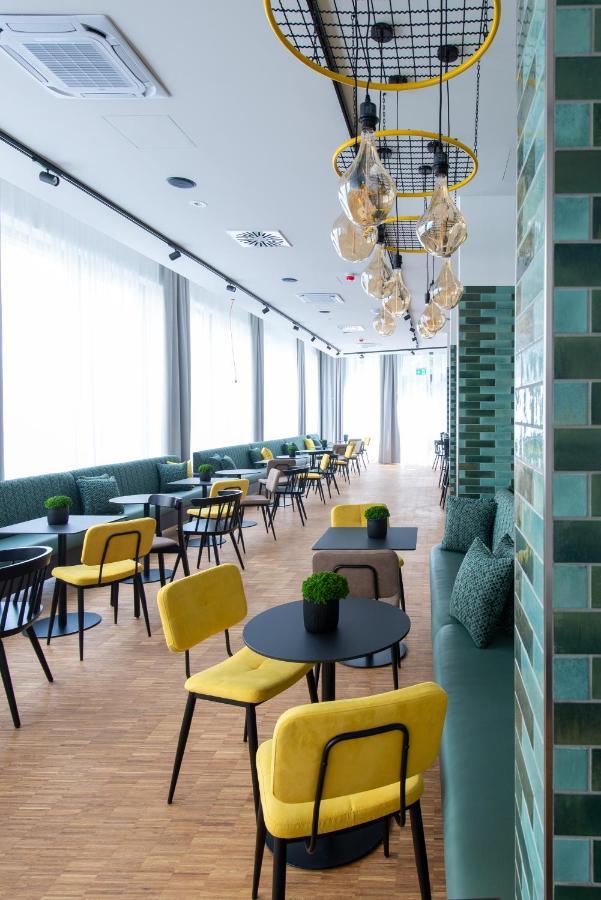 Vienna House Easy By Wyndham Berlin Potsdamer Platz Exterior photo