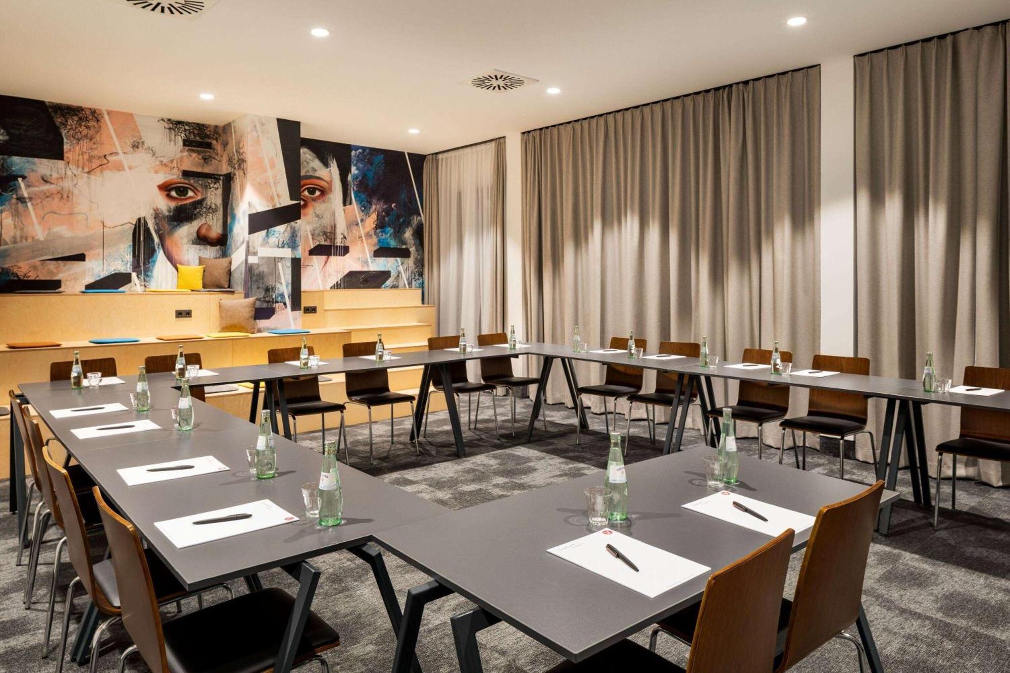 Vienna House Easy By Wyndham Berlin Potsdamer Platz Exterior photo